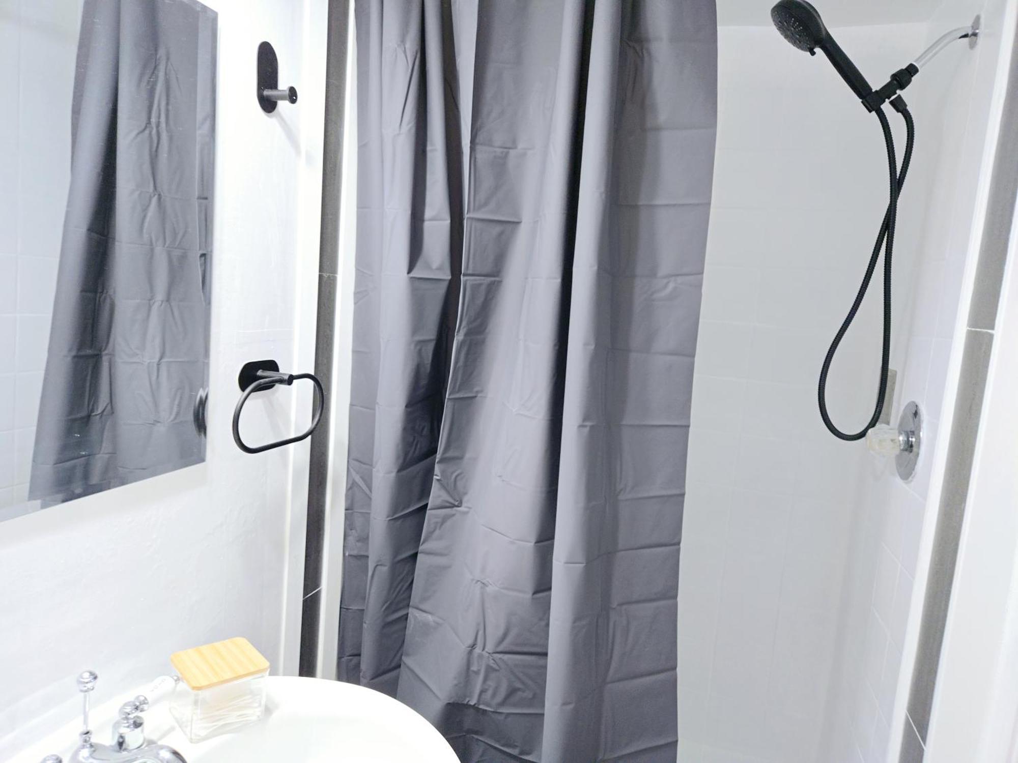 Lovely Cozy Room! With Attached Private Bath In The Heart Of Vancouver! Private Parking & Self Check-In! Exterior foto