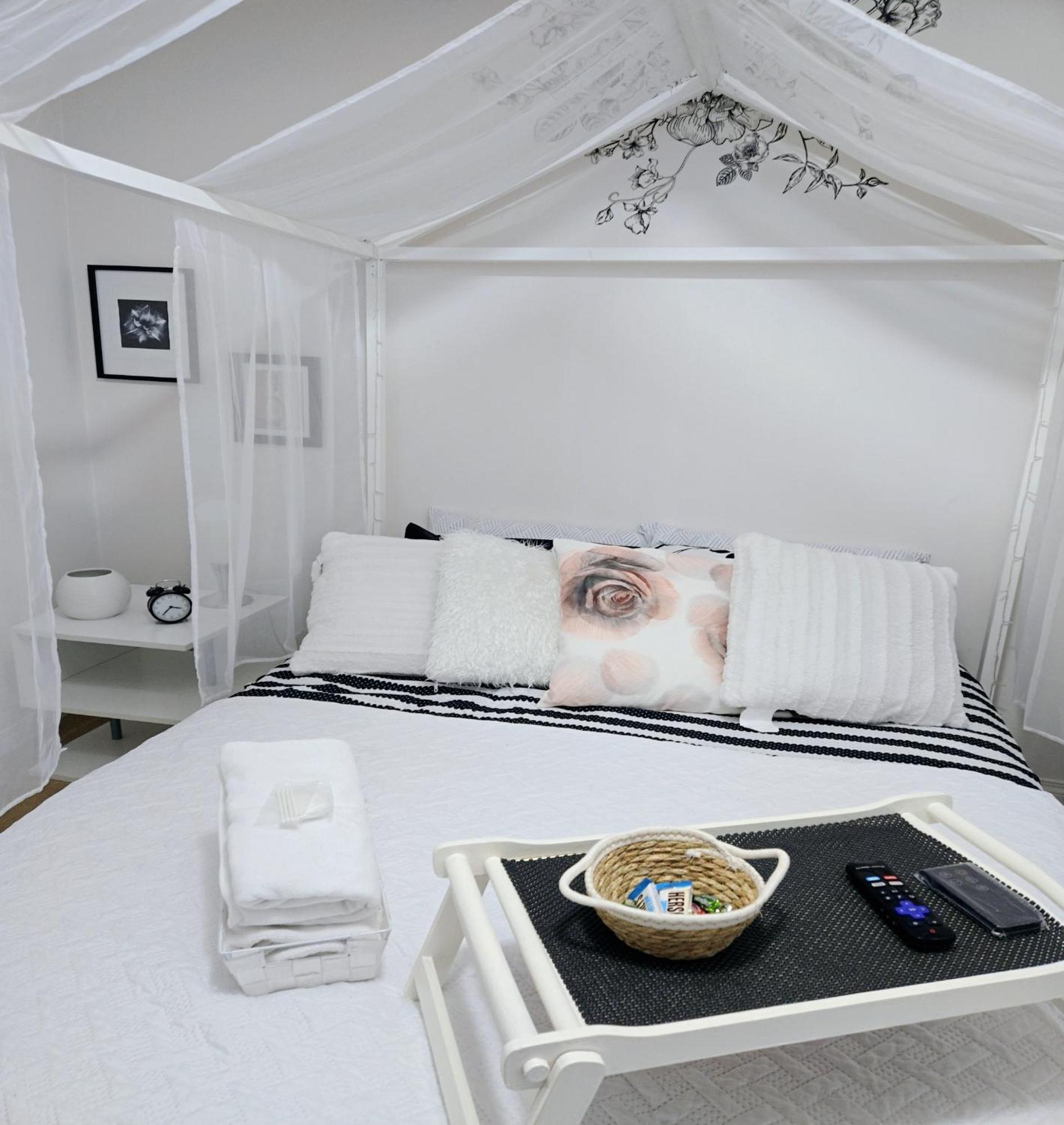 Lovely Cozy Room! With Attached Private Bath In The Heart Of Vancouver! Private Parking & Self Check-In! Exterior foto